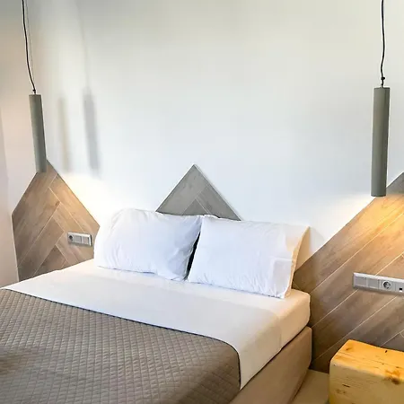 Hotel Paradise (adults Only)
