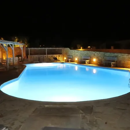 Paradise (adults Only)